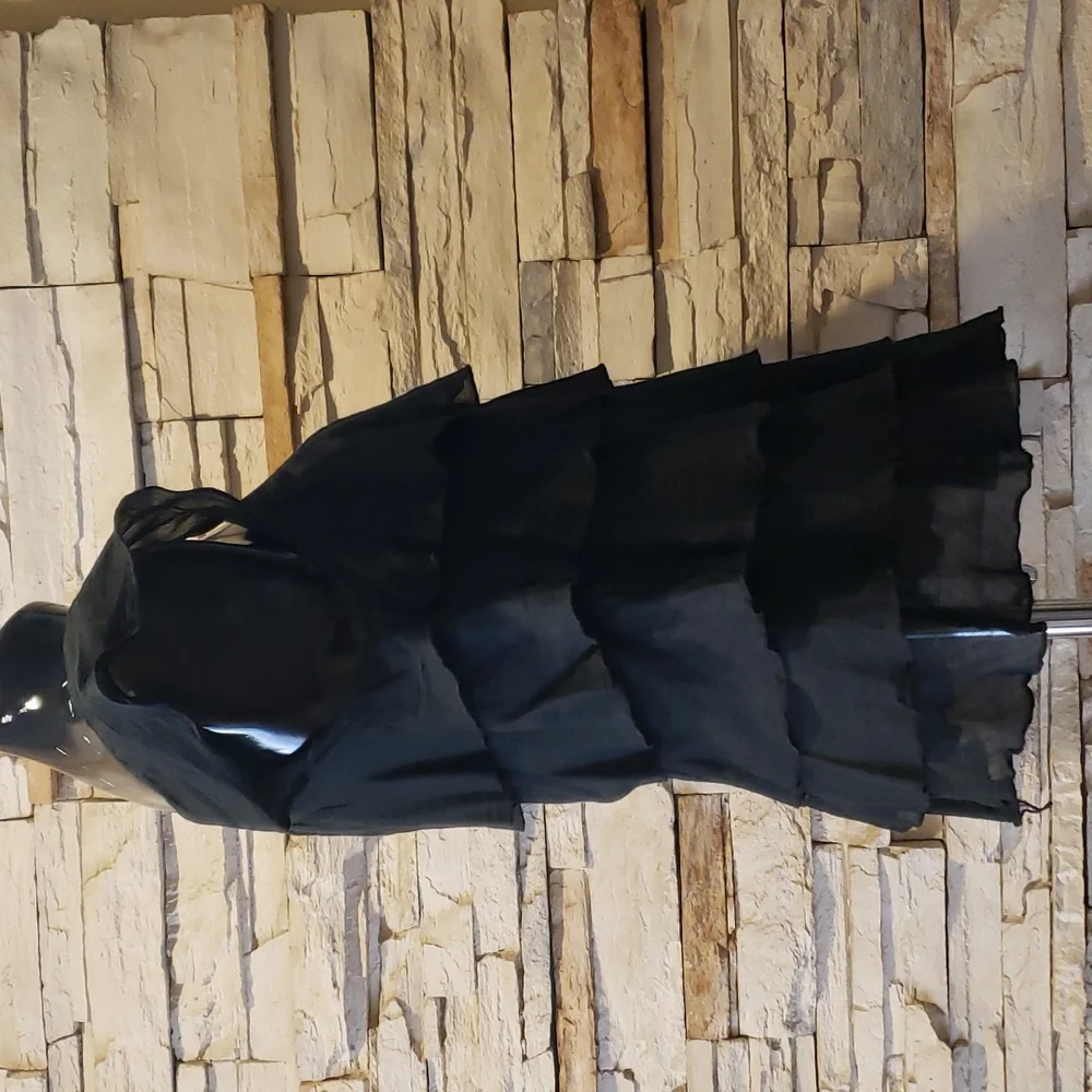 Top - Picture 5 of 8